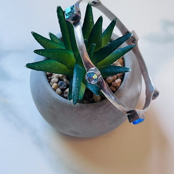 Lovely Vintage.925 Sterling Silver Diamante SOUL FLOWER Bangle Bracelet - Picture 3 of 6